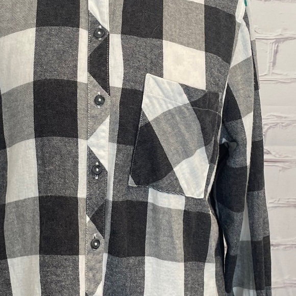 Woolrich White Black Plaid Flannel Top - Size -XL - Picture 2 of 8